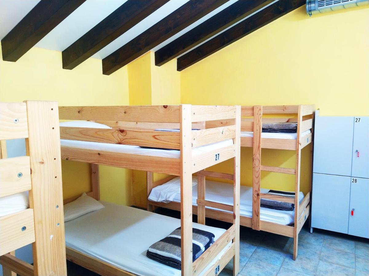 Amaiurko Aterpea Hostel Maya del Baztan Ngoại thất bức ảnh
